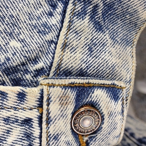 Levi's Vintage Blue Stone Wash Long Sleeve Button Front Trucker Jean Jacket - Picture 15 of 16